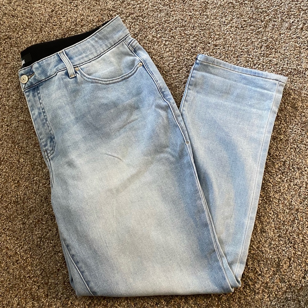 Lulaloe size 38 jean NWOT! Great condition:)